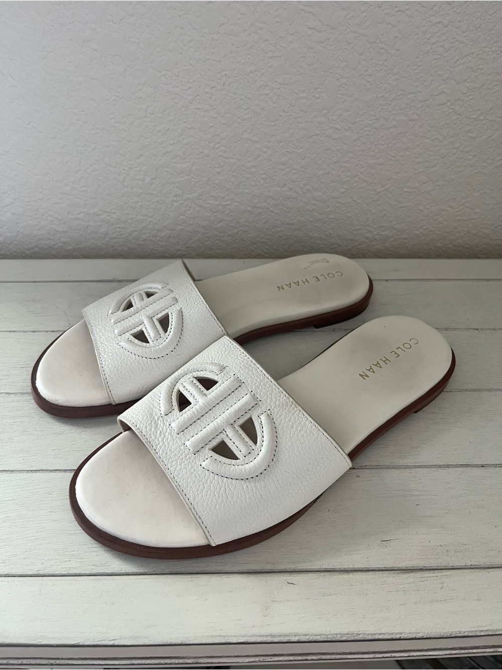 Cole Haan Flynn Logo Slides Sandals Cream Off White